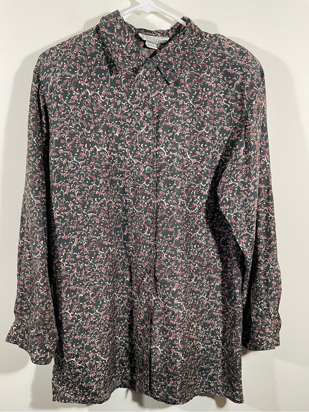 Vintage One Resource 100% silk blouse with shoulder pads S